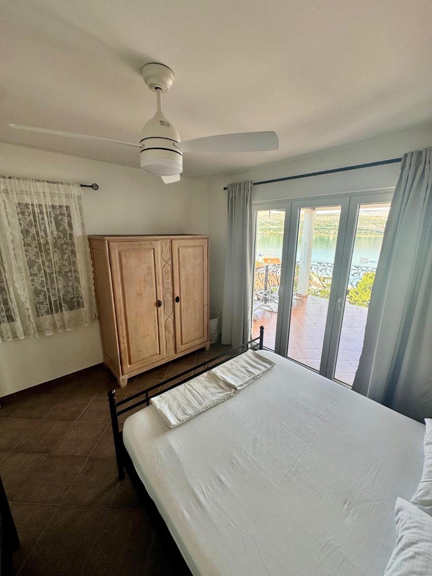 Apartment Nanito Trogir Exterior photo